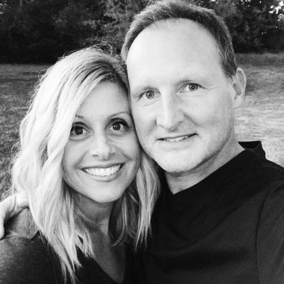 Meet your Posher, Cindy - Picture 1 of 1